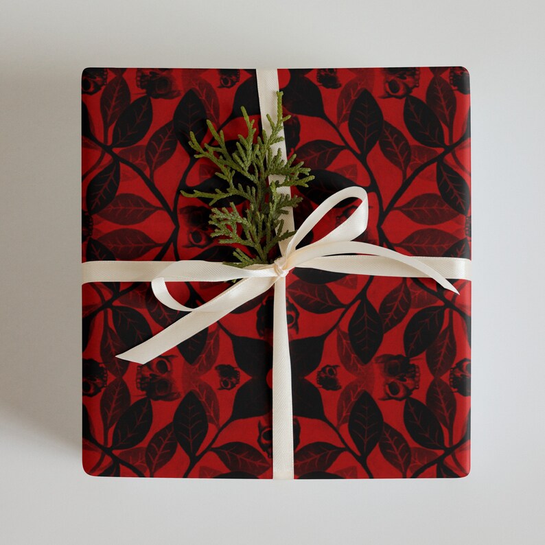 Spooky Skull & Spider Wen Halloween wrapping paper sheets