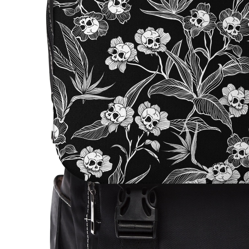 Sac à dos floral gothique, sac à dos fantasmagorique fantasmagorique fantasmagorique à bandoulière en forme de crâne et de fleur avec un imprimé squelette gothique macabre. Cadeau punk pour la rentrée des classes image 5