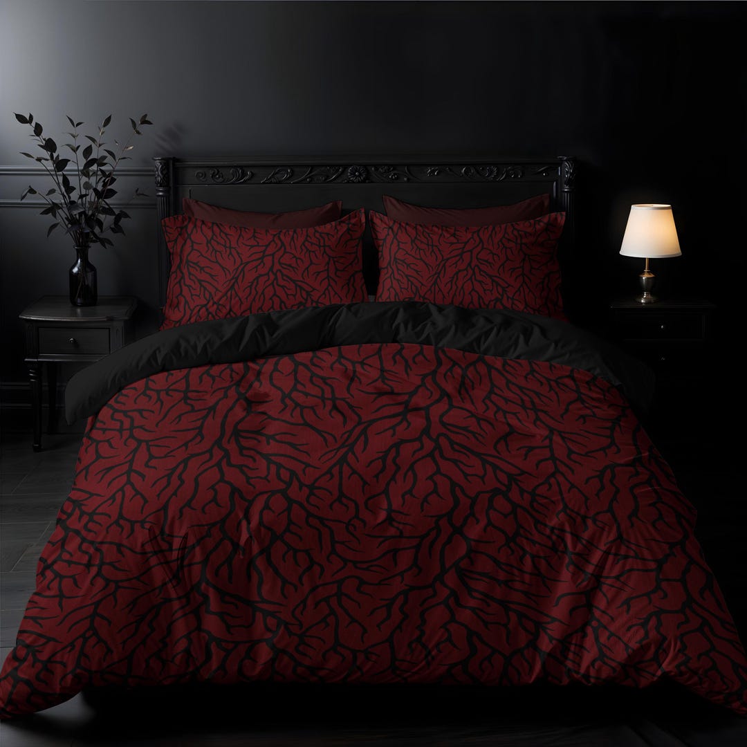 Black Accents Are Ever Present Throughout This Apartment, image size:1080x1080