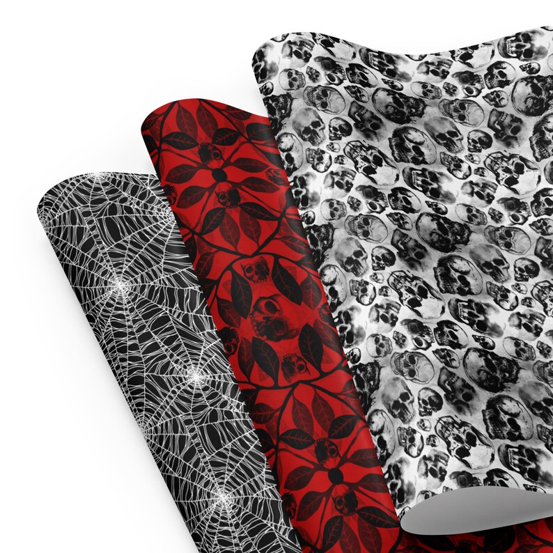 Spooky Skull & Spider Wen Halloween wrapping paper sheets
