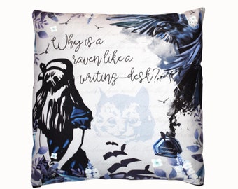 Housse de coussin citation gothique Alice au pays des merveilles