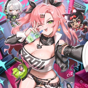 Könnte beinhalten: Eine digitale Illustration einer Frau mit rosa Haaren, die eine schwarze Lederjacke, ein weißes Crop-Top mit schwarz-weißem Grafikdruck und schwarze Shorts trägt. Sie hält ein grünes Getränk und zwinkert. Im Hintergrund befinden sich mehrere andere Figuren, darunter ein grüner Frosch, ein weißes Kaninchen und eine schwarz-rote Katze.