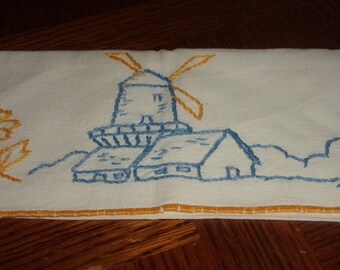 Embroidered cotton napkin holder, windmill pattern napkin holder