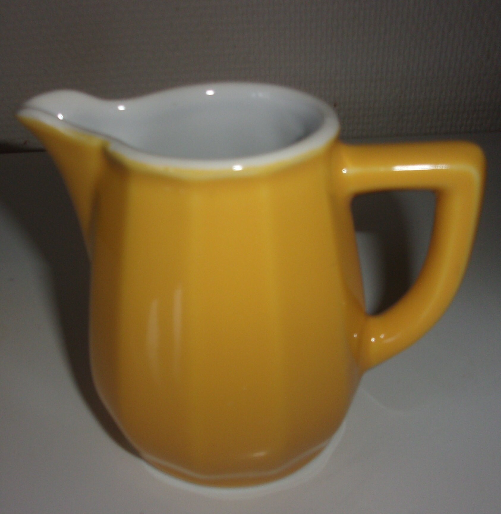 Pot A Lait en Céramique Vintage , Pot Jaune Années 70