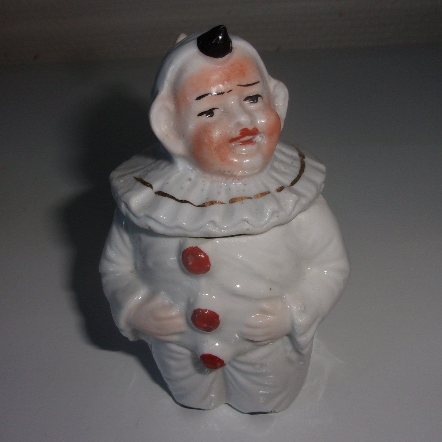 Moutardier en Porcelaine , Moutardier Pierrot Collection , Objet de Vitrine