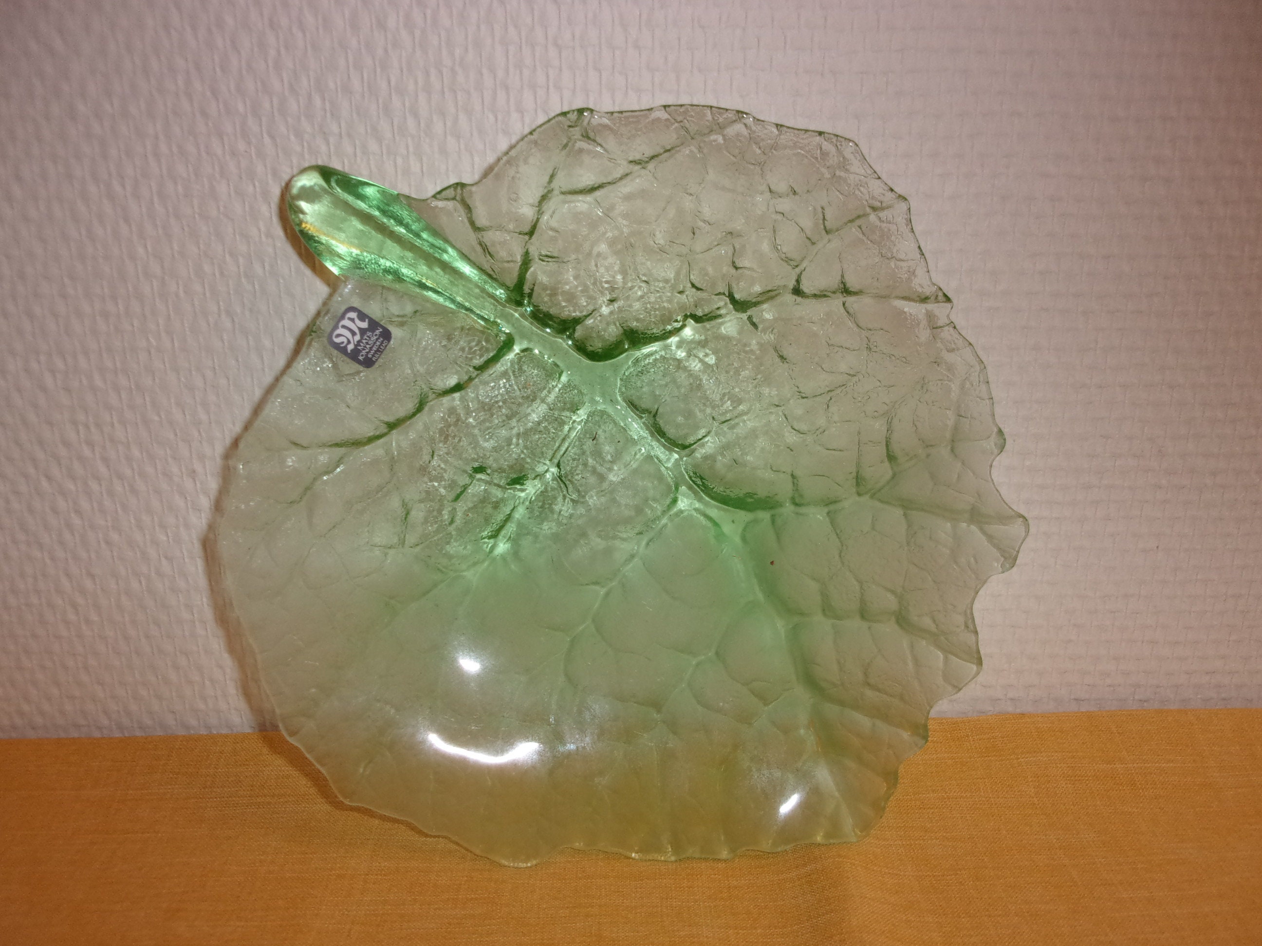 Coupelle en Forme de Feuille , Vide Poche Mats Jonasson Sweden Cristal