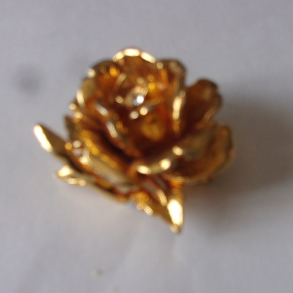 Broche bouton de rose métal doré et strass ,broche vintage