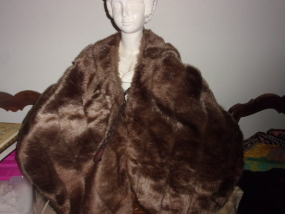 Fur cape, large fur cape lined quilted