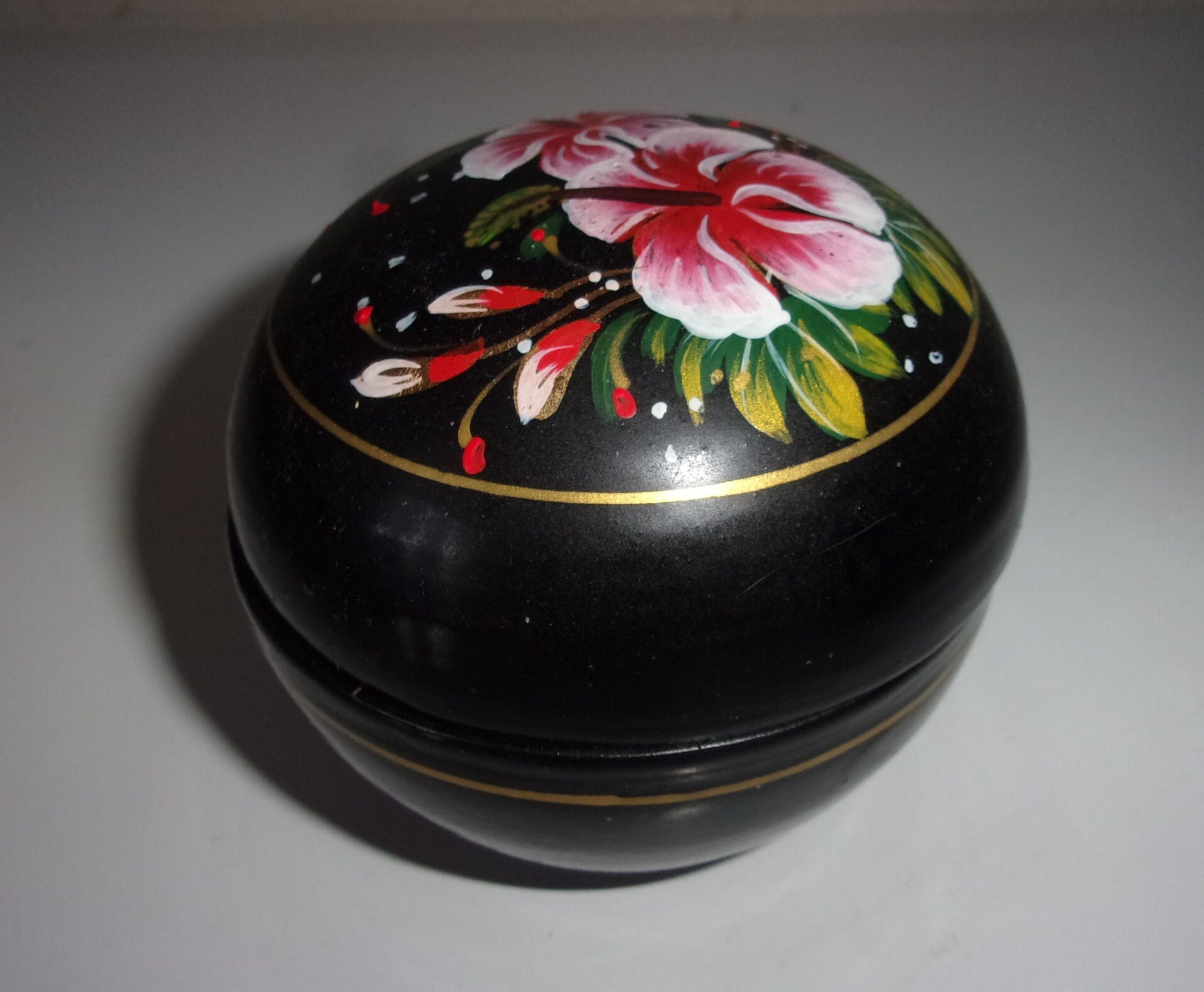 Coffret en Bois Peint Vintage , Coffret Rond Origine Russe de Collection