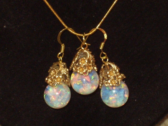 Opal Necklace Pendant Earrings Set Floating Opals Floral Glass 
