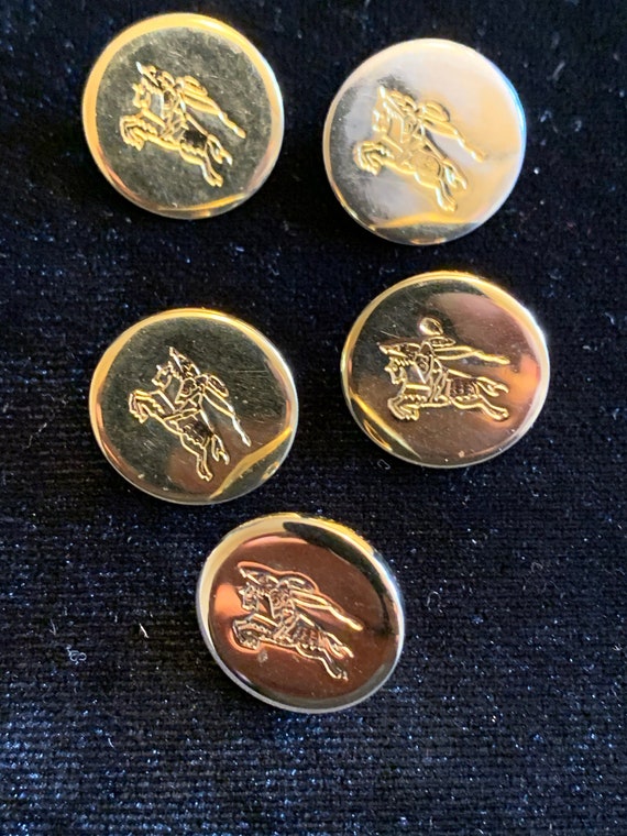 burberry button replacement