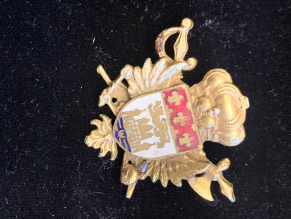 CORO Heraldic brooch vintage 1930s