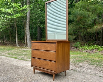 Mid Century Bachelors Chest Dresser with mirror