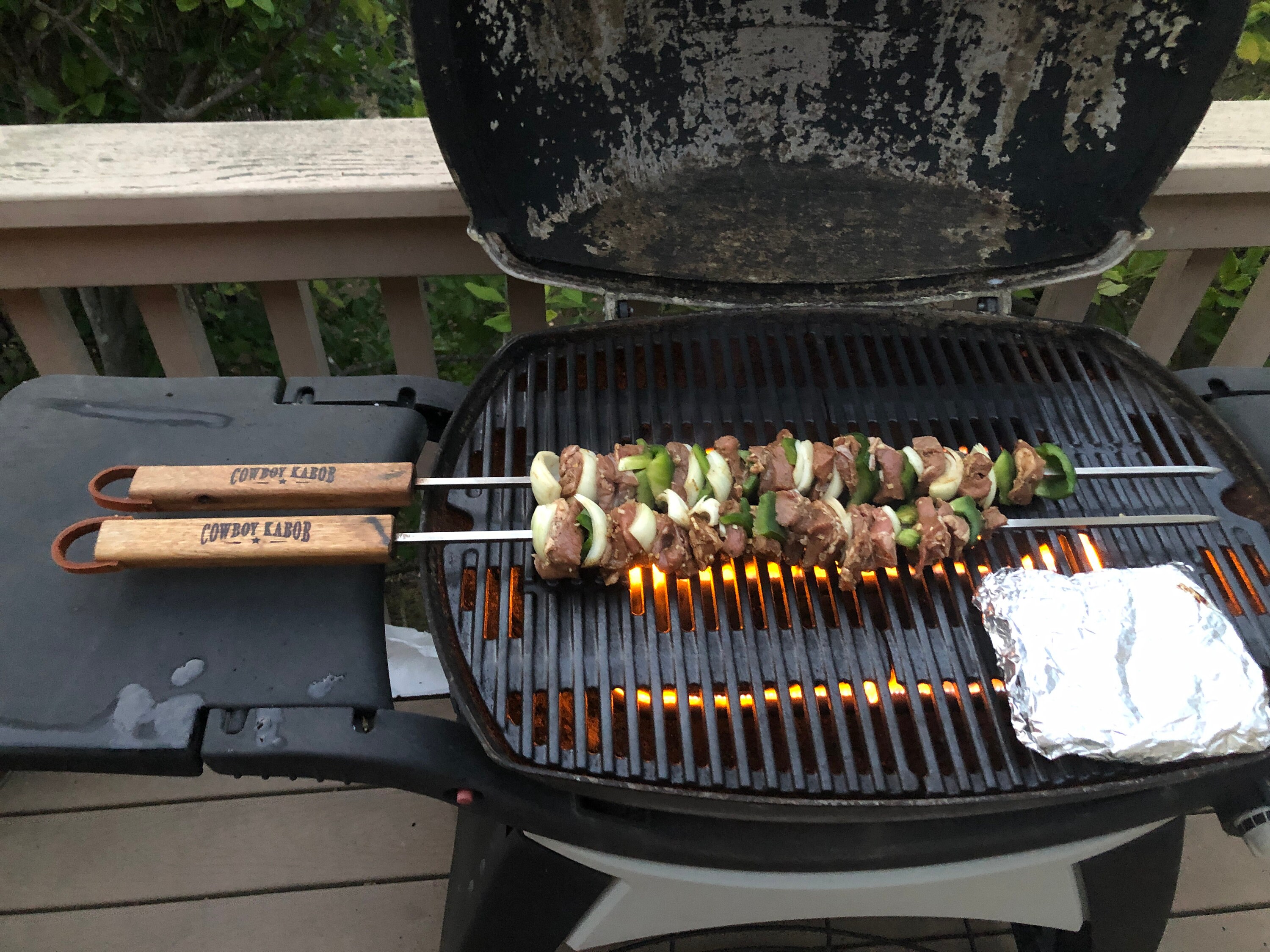 Weber top kabob set