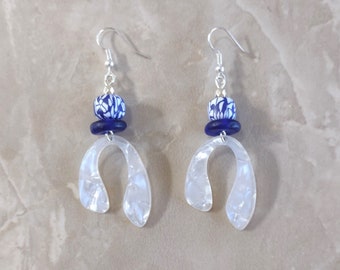 U-Shaped Acrylic Pendant Earrings: Modern Geometric Style, Steel Ear Wires