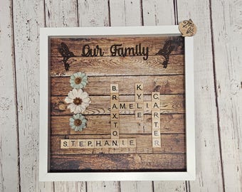 Cuadro decorativo con nombre familiar de Scrabble, árbol genealógico para pared, nombres en fichas de Scrabble, regalo para el Día de la Madre, regalo para la abuela, marrón oscuro