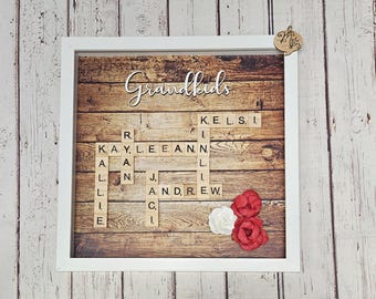 Cuadro decorativo con nombre familiar de Scrabble, árbol genealógico para pared, nombres en fichas de Scrabble, regalo para el Día de la Madre, regalo para la abuela, blanco oscuro