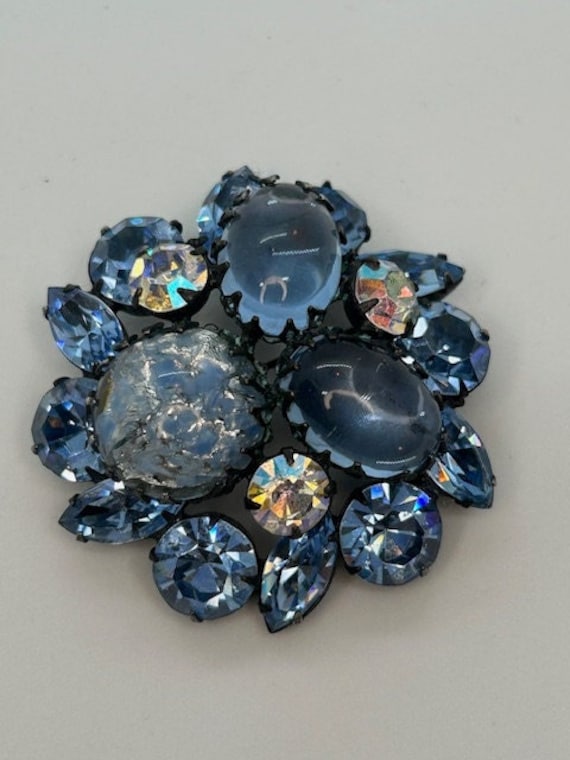 Fabulous Regency Signed Sky Blue Stone Brooch