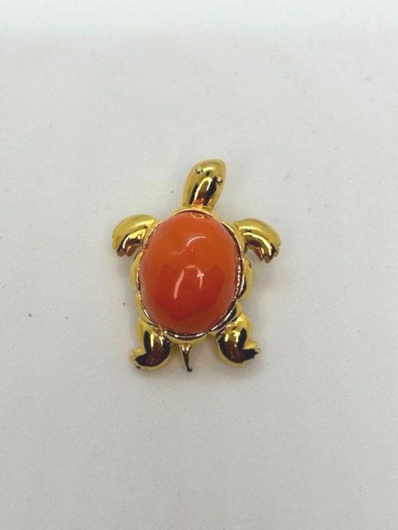 Kenneth J. Lane Turtle Brooch/Pendant - image 1