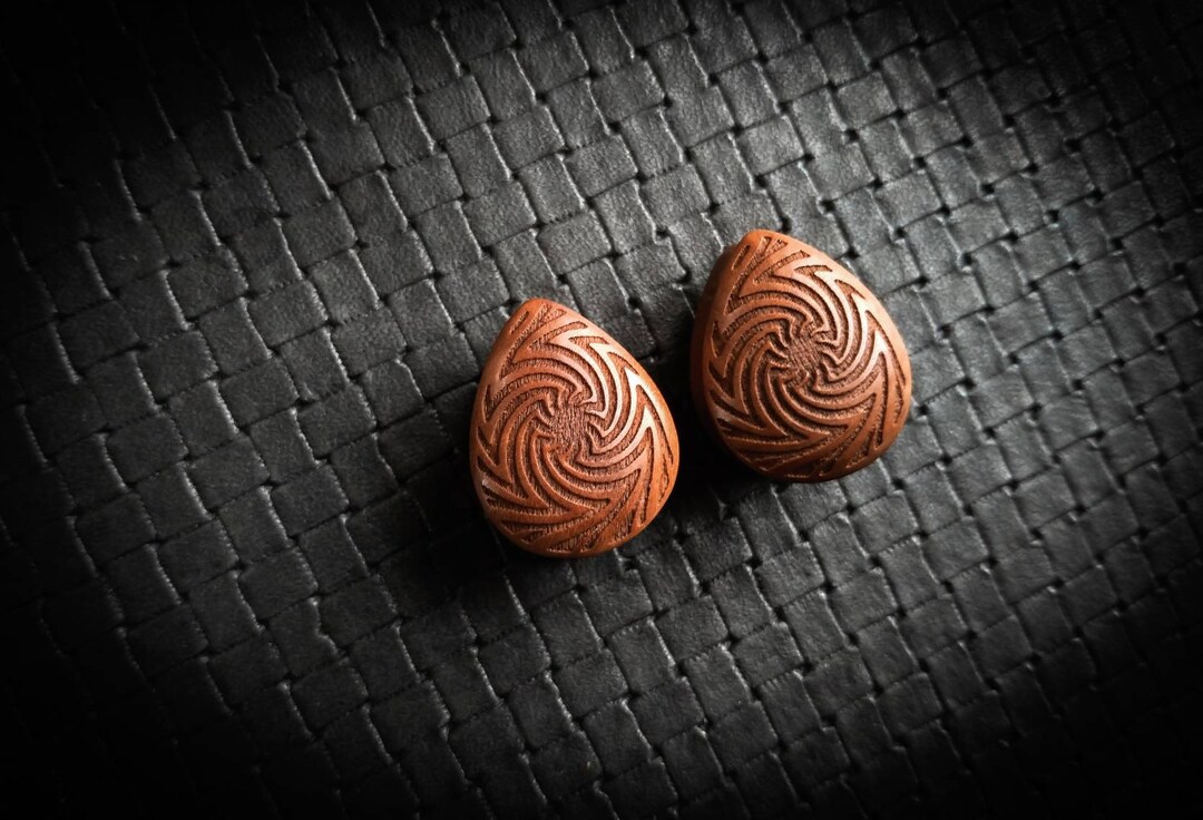 Vortex Ear Drop Carved Rose Wood Vortex Drop Ear Plug-geometric Pattern-trippy Mood ...
