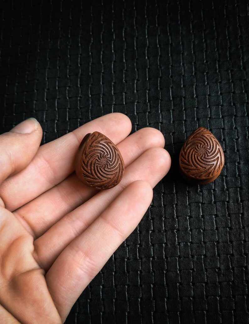 Vortex Ear Drop Carved Rose Wood Vortex Drop Ear Plug-geometric Pattern-trippy Mood ...