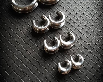 Silver Plated Saddles-Alternative Ears Plugs-Ears Weight-Stretched Ears-Underground Jewelry-Body Modification-Minimalist Design-Custom Order