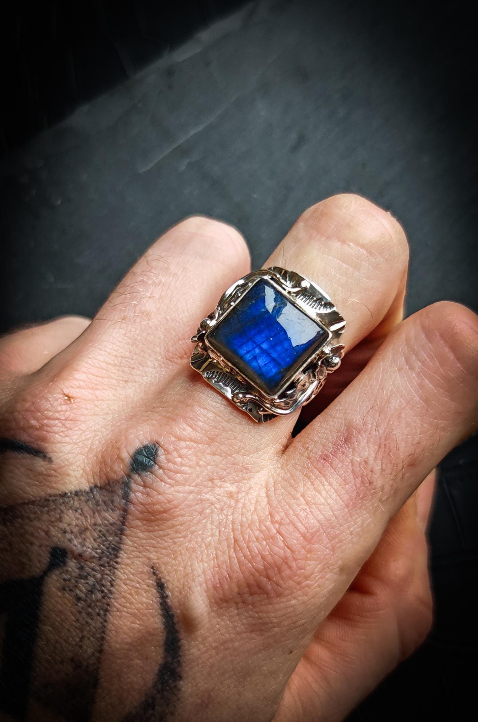 Silver 925 Geometric Flashy Blue Labradorite Art Deco Pattern