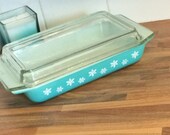 Vintage Pyrex Gaiety Snowflakes Shallow Turquoise Oblong Casserole spacesaver With lid 1950s Retro JAJ