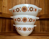 Vintage JAJ Pyrex Set Of Three Toledo Cinderella Mixing Bowls 1968