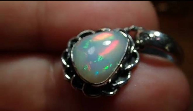 Well opal ring and pendant set