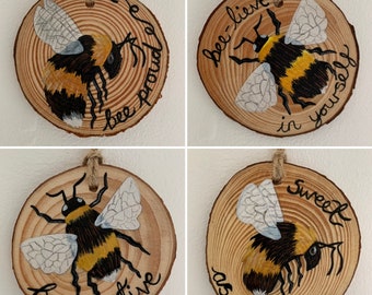 Bee Wooden Disc Decorations, Hand Painted Rustic Wooden Tree Ornament, Bee Lover Gift Idea, Fast Free Shipping