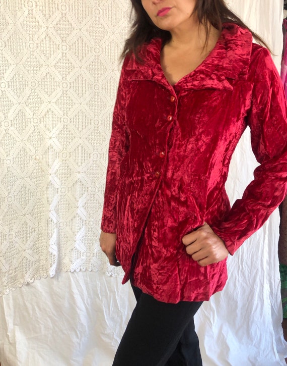 Vintage 1960’s magenta crushed velvet blouse/jack… - image 3