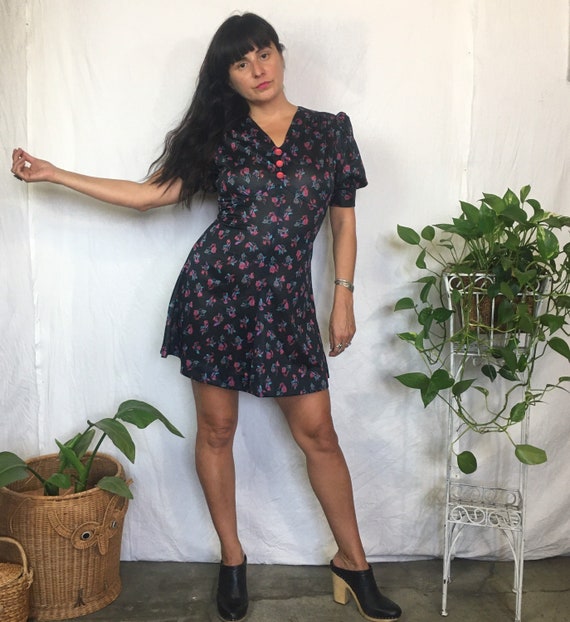 Vintage 1970’s black floral puff sleeve mini dress