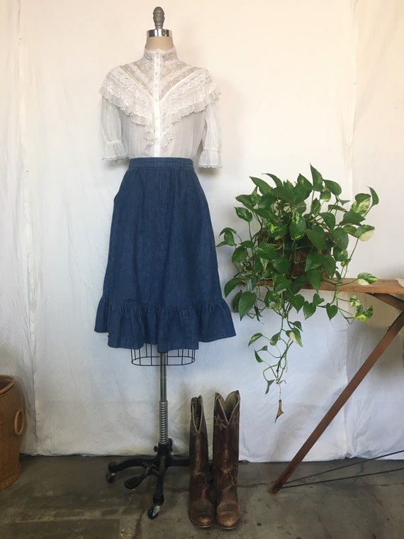 Romantic high collar ruffle lace Gunnies blouse