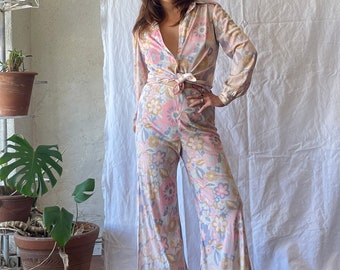 Vintage 1970’s floral pastel 3 piece pant set