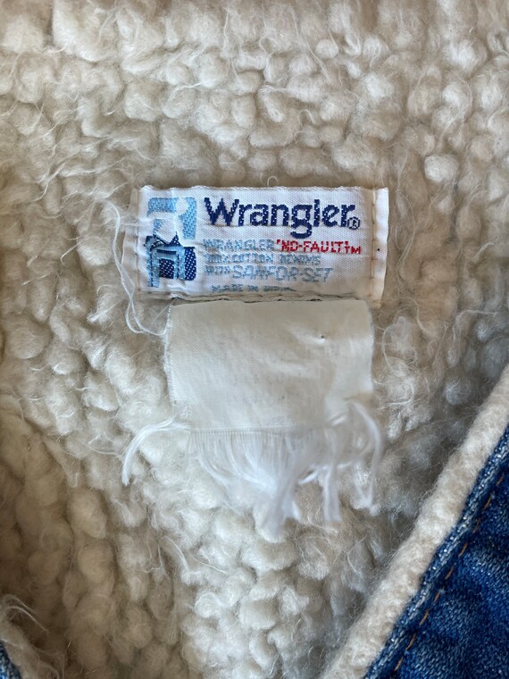 Vintage 1970’s Wrangler faux Sherpa lined denim v… - image 10