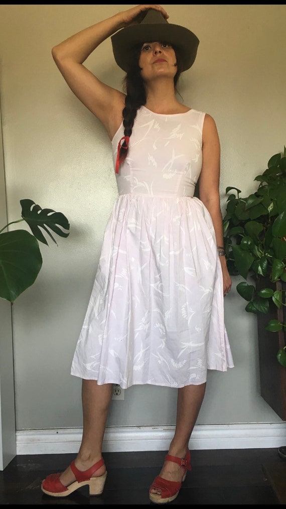 Vintage 1970’s does the 50’s cotton pastel pink dr