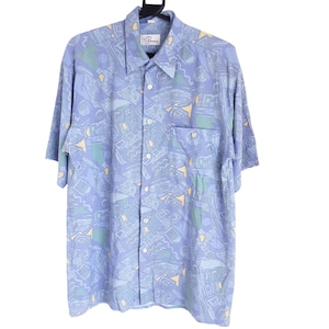 Vintage Pastel Lilac Green and Yellow Crazy Abstract Print Shirt Men&#39;s Button Front Short Sleeve Shirt, Chest Pocket, Size Medium
