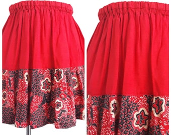 Red Floral Border Print Skater Mini Skirt Vintage Women's High Rise Elasticated Pleated Summer Skirt, Size XS