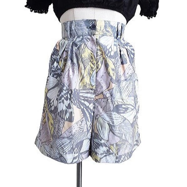 Tropical Butterfly Patterned Shorts Vintage Women's High Rise Bottoms, Side Pockets, Belt Loops, Summer, 90s, UK 12/14, Size M/L
