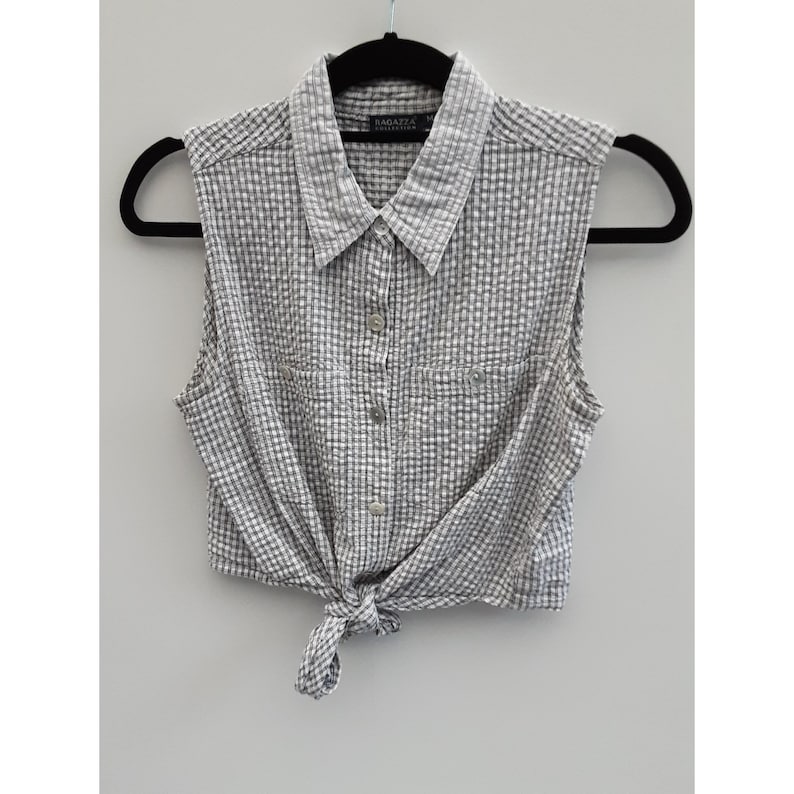 Size Medium Vintage Ragazza Collection Tie Crop Blouse White and Blue Check Print Button Up Sleeveless Cotton Summer Top