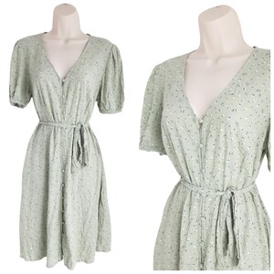 Vintage Universal Threads Women's Sage Green Ditsy Floral Print Tie Belted Button Down Short Sleeve Rayon Dress, Side Pockets, Size Small - Etsy Vintage Universal Threads Women's Sage Green Ditsy Floral Print Tie Belted Button Down Short Sleeve Rayon Dress, Side Pockets, Size Small - Etsy