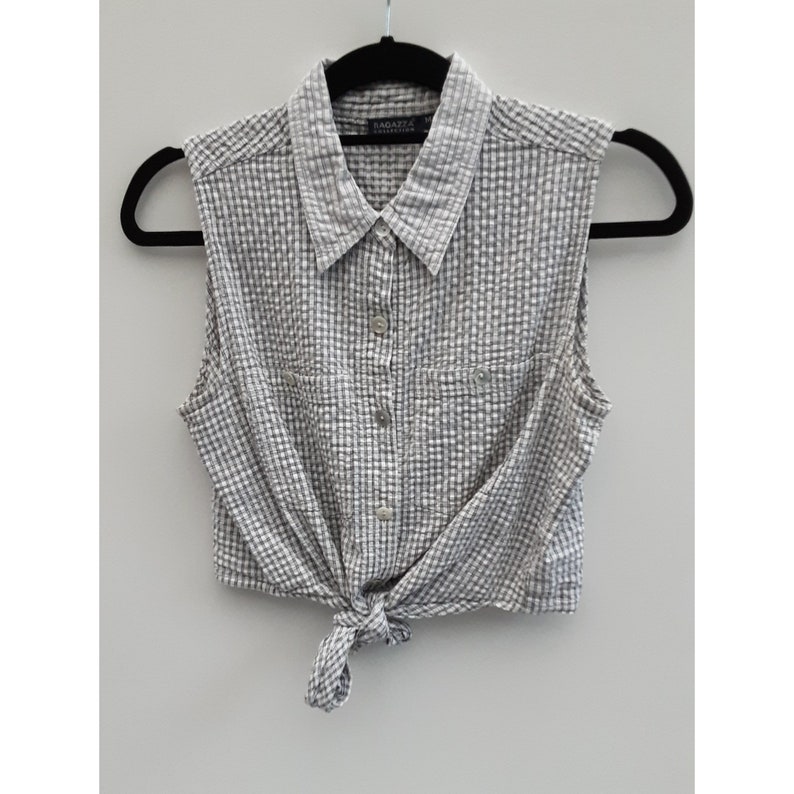 Size Medium Vintage Ragazza Collection Tie Crop Blouse White and Blue Check Print Button Up Sleeveless Cotton Summer Top