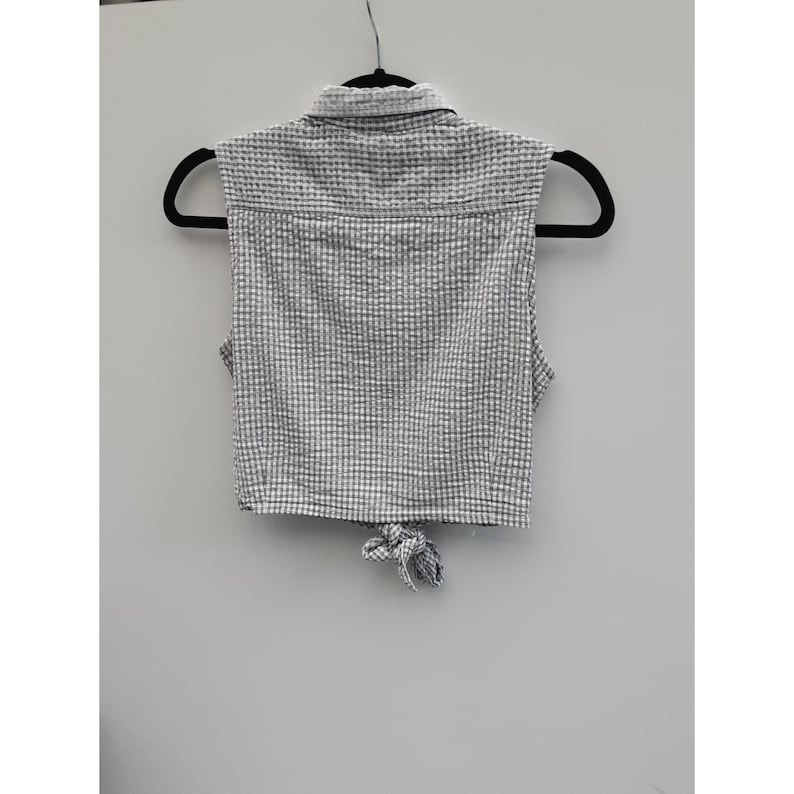 Size Medium Vintage Ragazza Collection Tie Crop Blouse White and Blue Check Print Button Up Sleeveless Cotton Summer Top