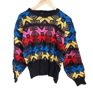 Vintage 90s GB Multicoloured Geometric Patterned Jumper Vintage Women&#39;s Acrylic Knitted Pullover Sweater, Made in Korea, Size Large