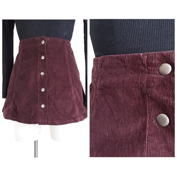 Wine Red Button Down Corduroy Mini Skirt Y2K Vintage Subdued Women's Bordeaux Red Mid Rise Cotton A-line Skirt, UK 8, XS