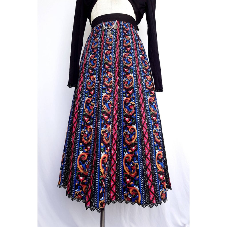 EU 38 UK 10 Vintage 1970s German Bavarian Black Tribal Patterned Silver Coins Charm Lace Trim Cotton Hippie Boho Gypsy Tracht A-line Skirt