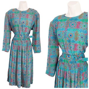 Vintage 80s Leslie Fay Green Psychedelic Print Belted Tea Dress Women's Gold Deco Button Elasticated Pleated Long Sleeve Dress, UK 16, XL