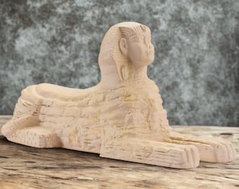 希少なエジプトのスフィンクスのレプリカ像。スフィンクス。ギザの重厚