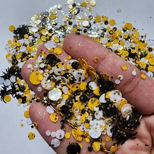 Halloween Glitter Mix - Spooky Chunky Glitter for Crafts, Nail Art, Resin, and DIY Projects, Craft Suppplies